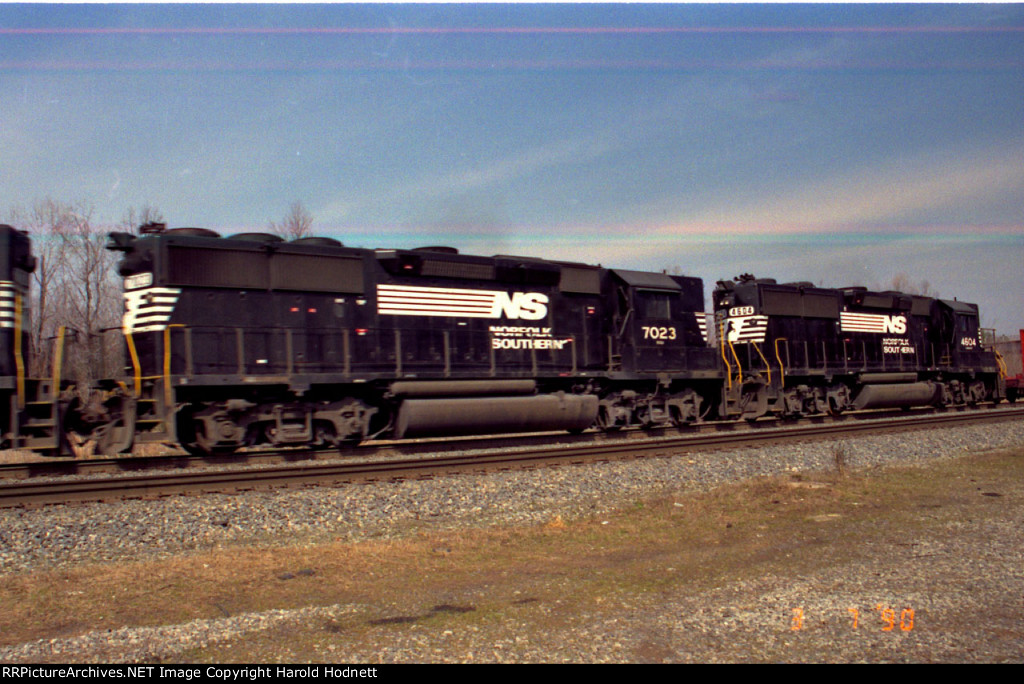 NS 7023 & 4604 lead an intermodal train southbound